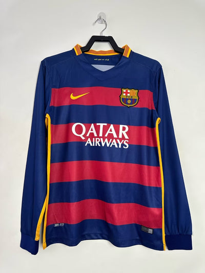 Camiseta oficial FC Barcelona 2015-2016 con franjas horizontales azulgrana y logos bordados.